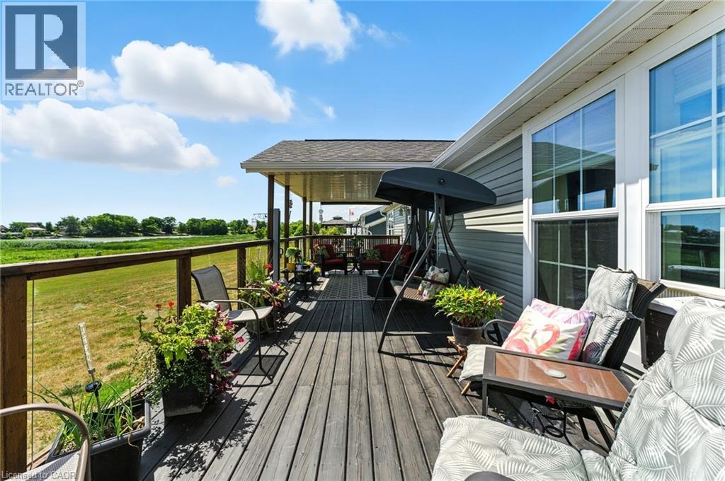 55 RIVERBEND Crescent - 36