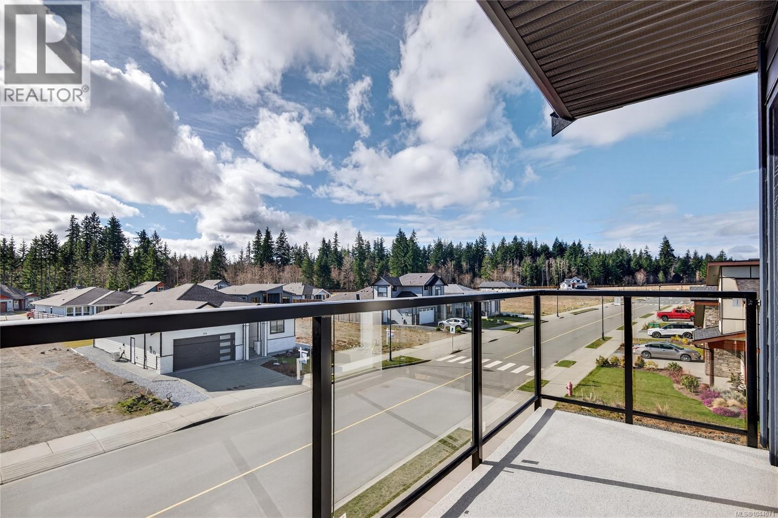 #8 704 Beaver Creek Blvd - 24