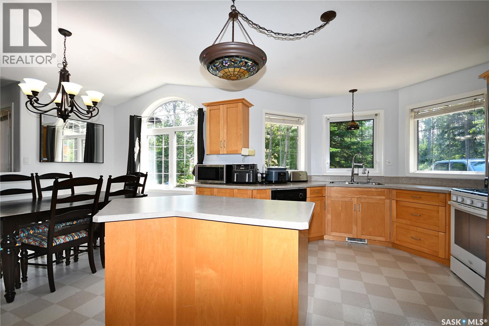 120 Luciuk LANE - Image 5