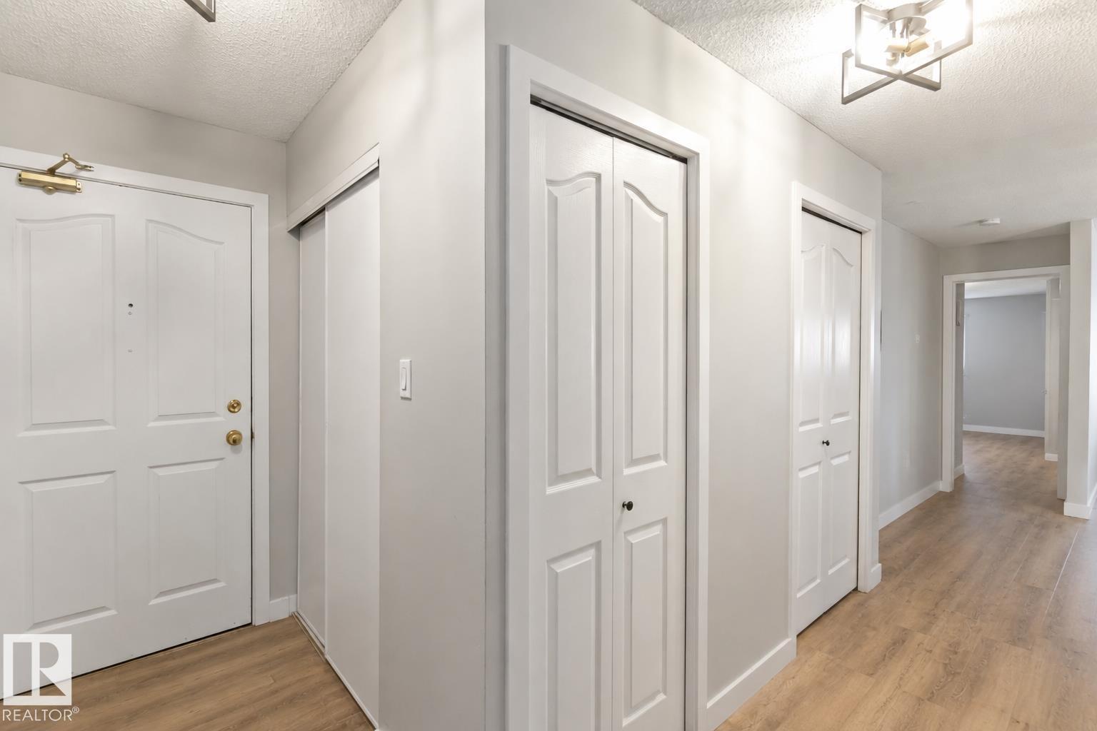#329 17447 98A AV NW, Terra Losa, Edmonton photo 3