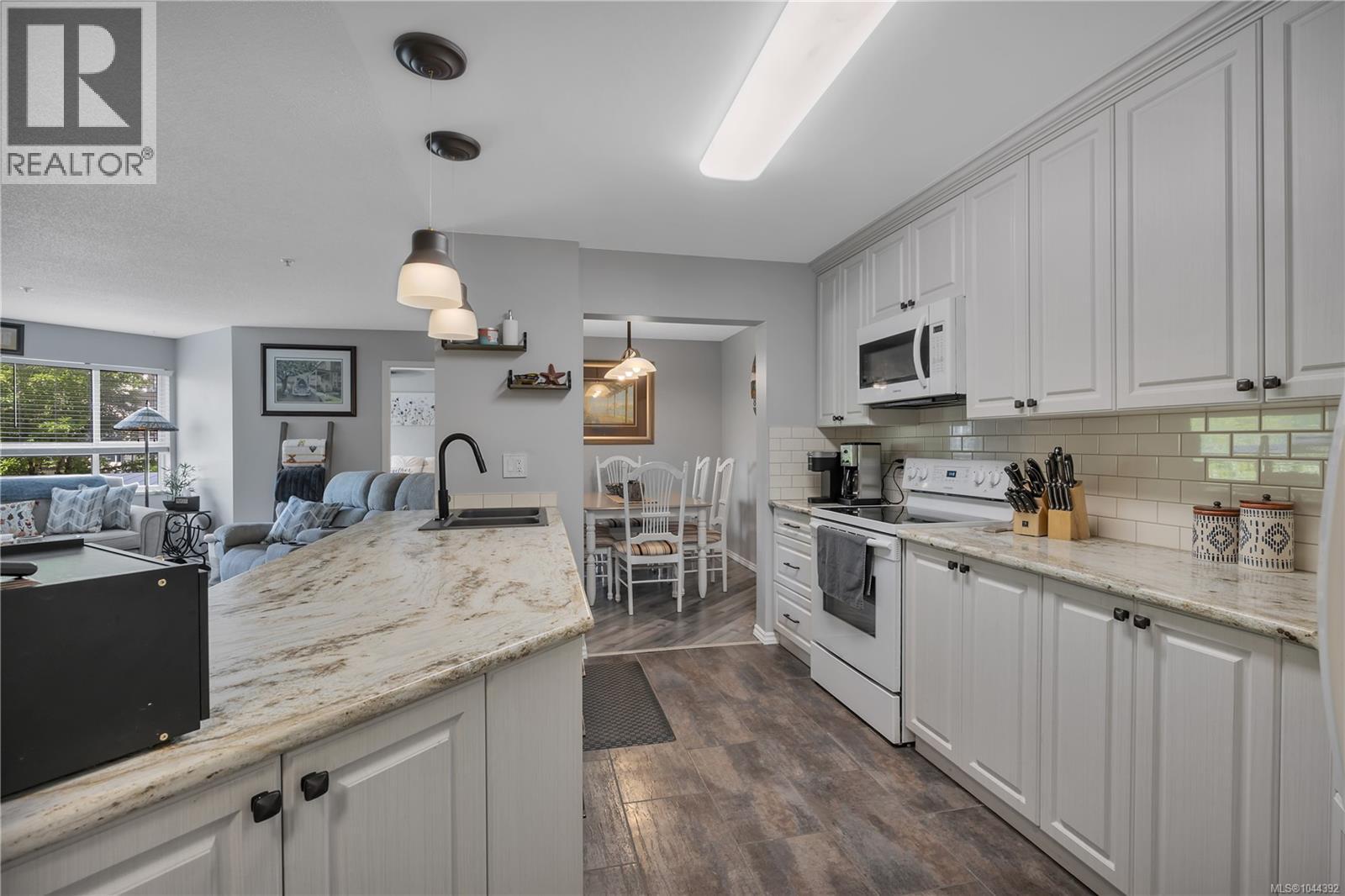 #204 770 Poplar St - 5