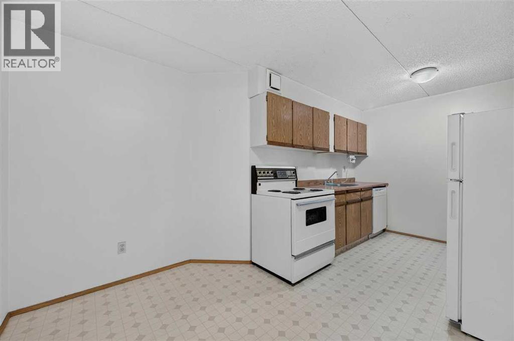 #803 5204 Dalton Drive NW - 13