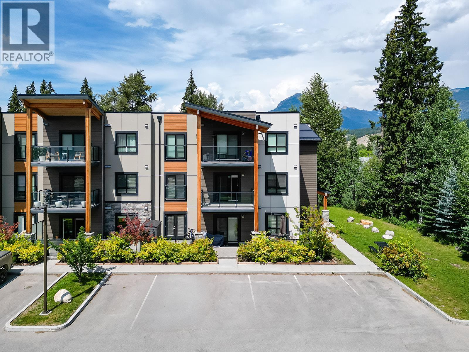 #1206 410 5TH Avenue - Image 13