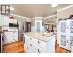 4pc Bathroom - 6934 Highway 6, Coldstream, BC V1B3H1 Photo 12
