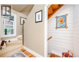 6934 Highway 6, Coldstream, BC V1B3H1 Photo 18
