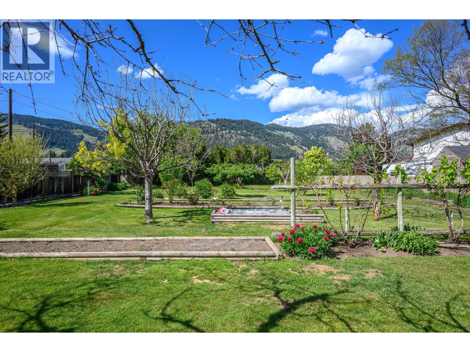 6934 Highway 6 - 35