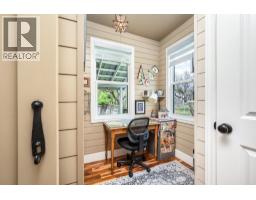 Laundry room - 6934 Highway 6, Coldstream, BC V1B3H1 Photo 13