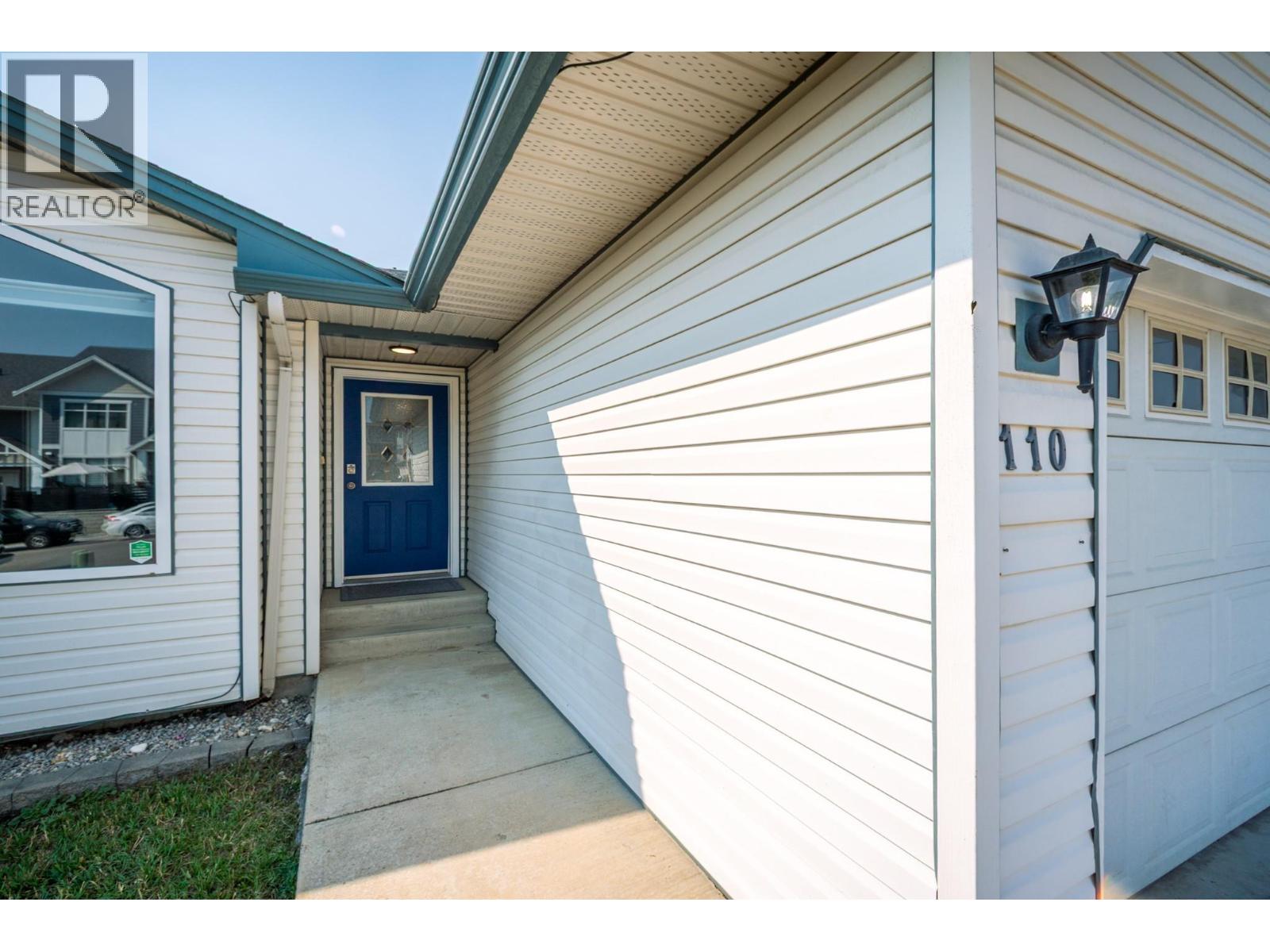 110 Wyndham Crescent - 2