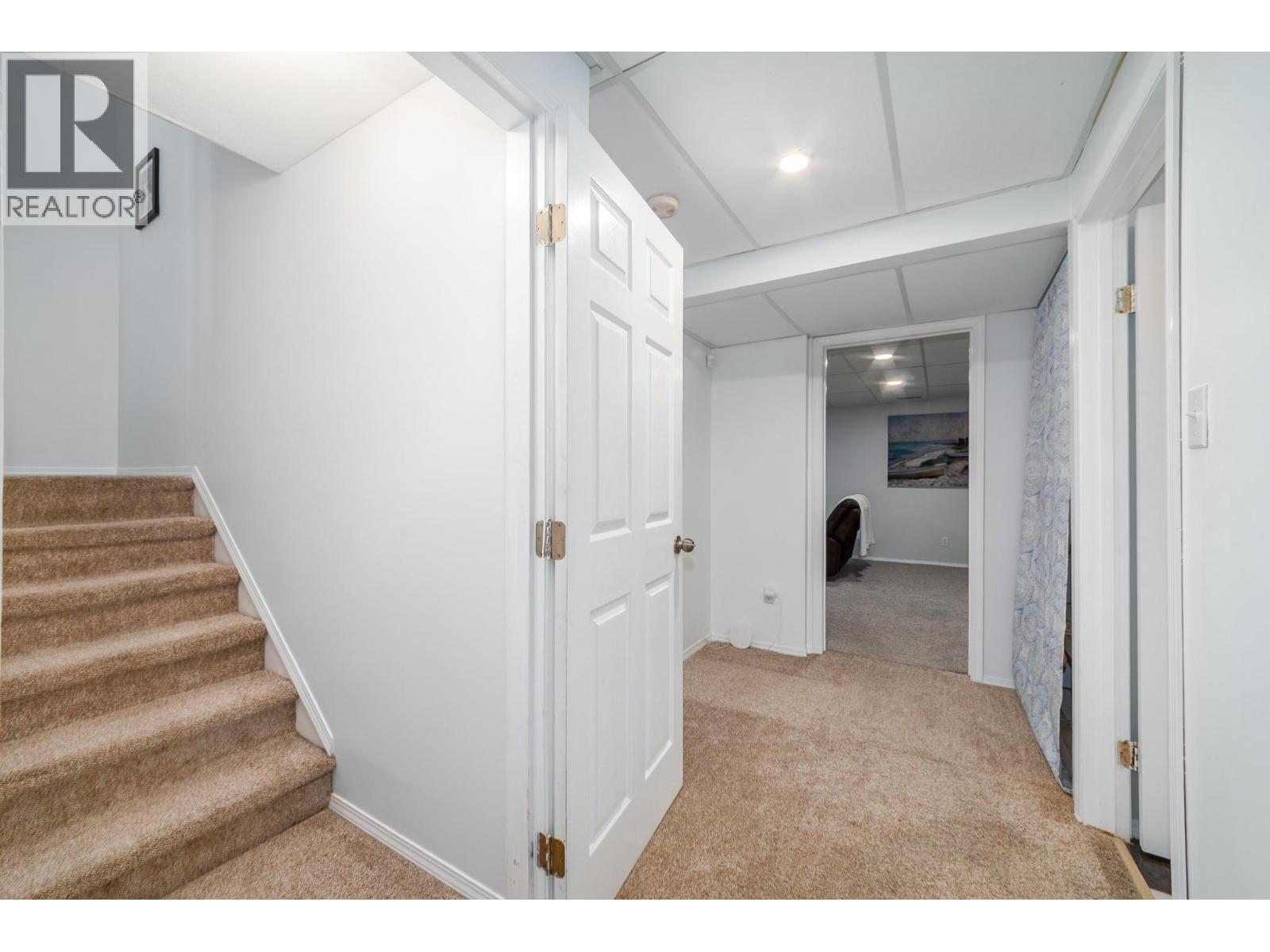 110 Wyndham Crescent - 42