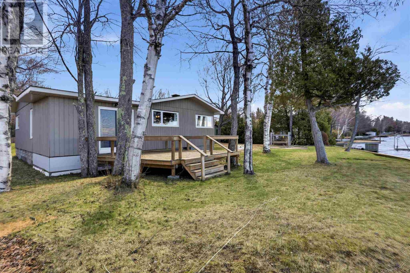 365 Sunnyside Beach RD - 2