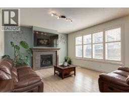 Pantry - 439 Canals Boulevard Sw, Airdrie, AB T4B2N9 Photo 6