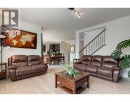 2pc Bathroom - 439 Canals Boulevard Sw, Airdrie, AB T4B2N9 Photo 8