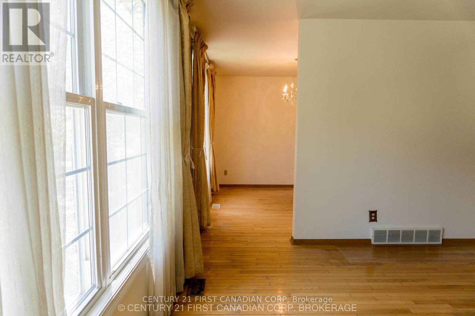 1095 PRINCE GEORGE ROAD - 17