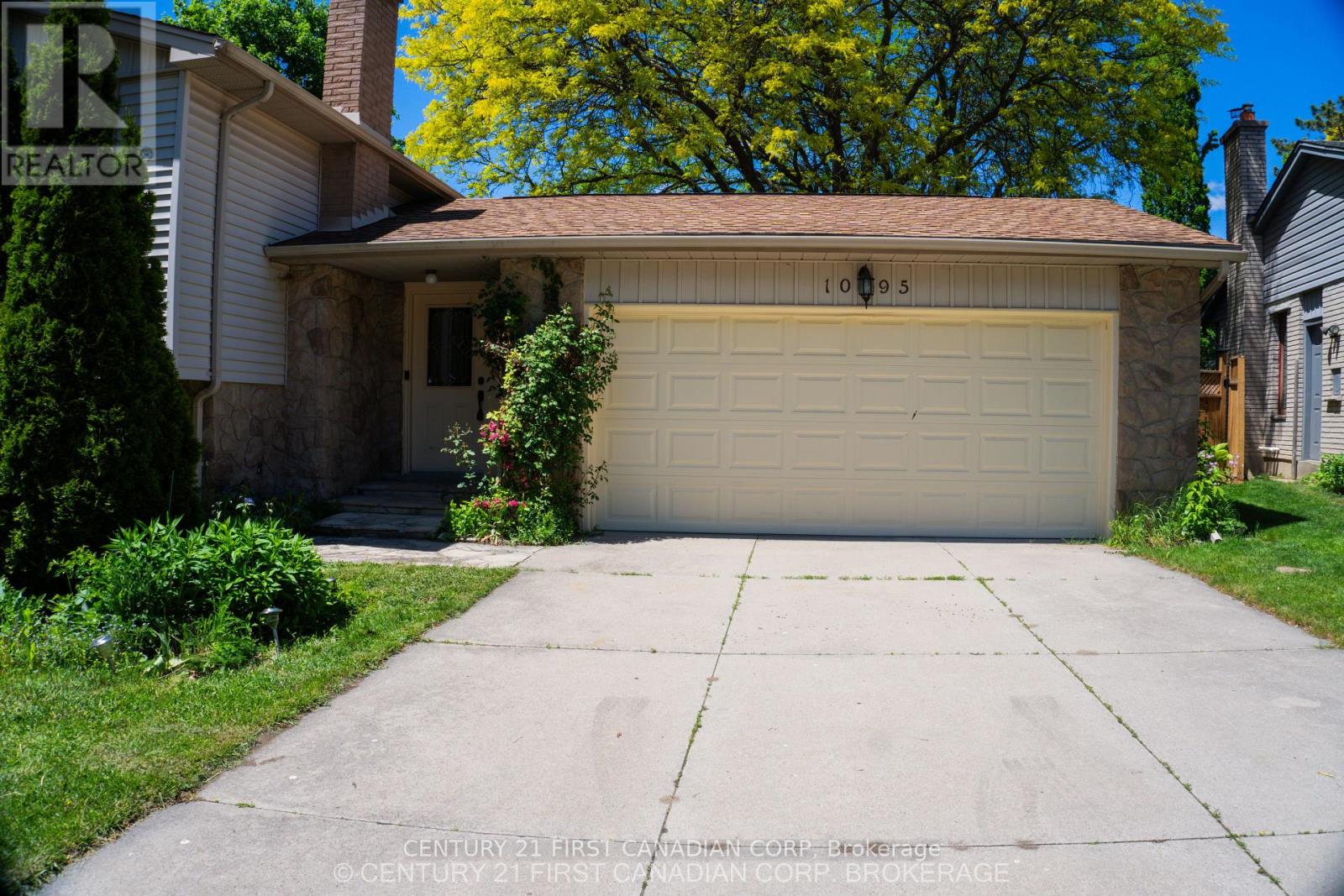 1095 PRINCE GEORGE ROAD - 2