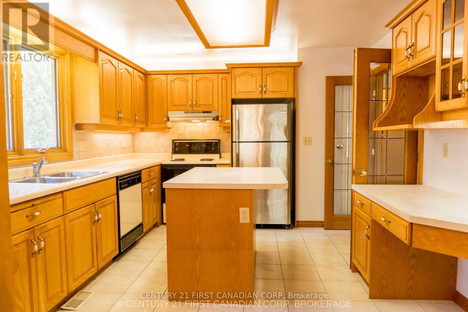 1095 PRINCE GEORGE ROAD - 22