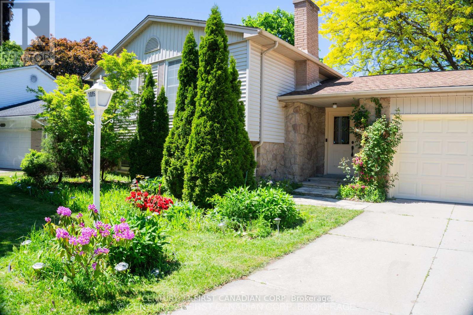 1095 PRINCE GEORGE ROAD - 3