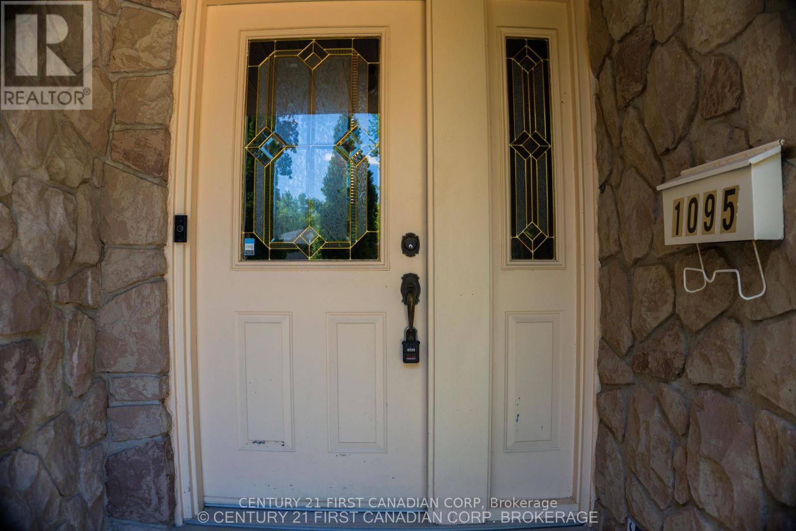 1095 PRINCE GEORGE ROAD - 6