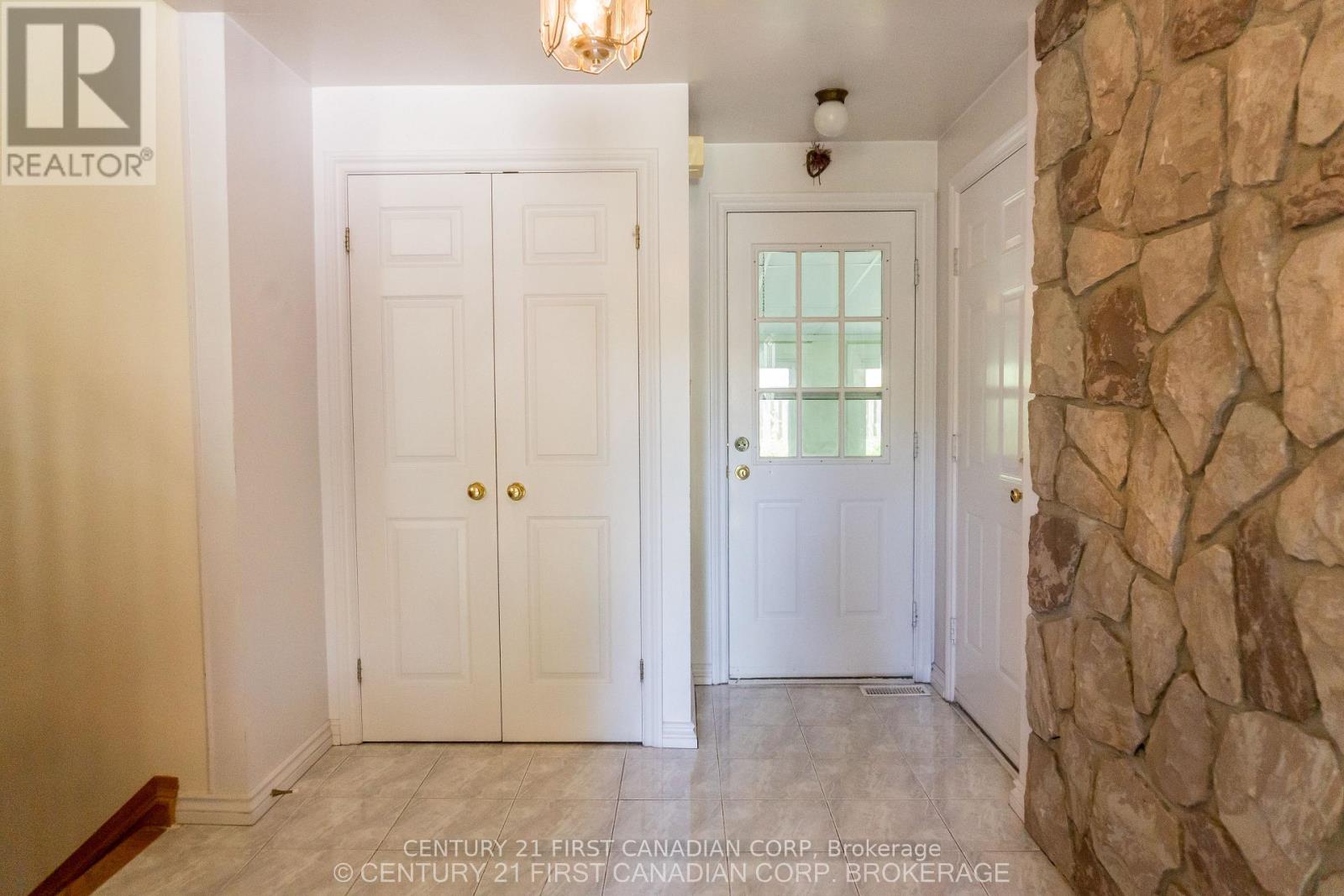 1095 PRINCE GEORGE ROAD - 7