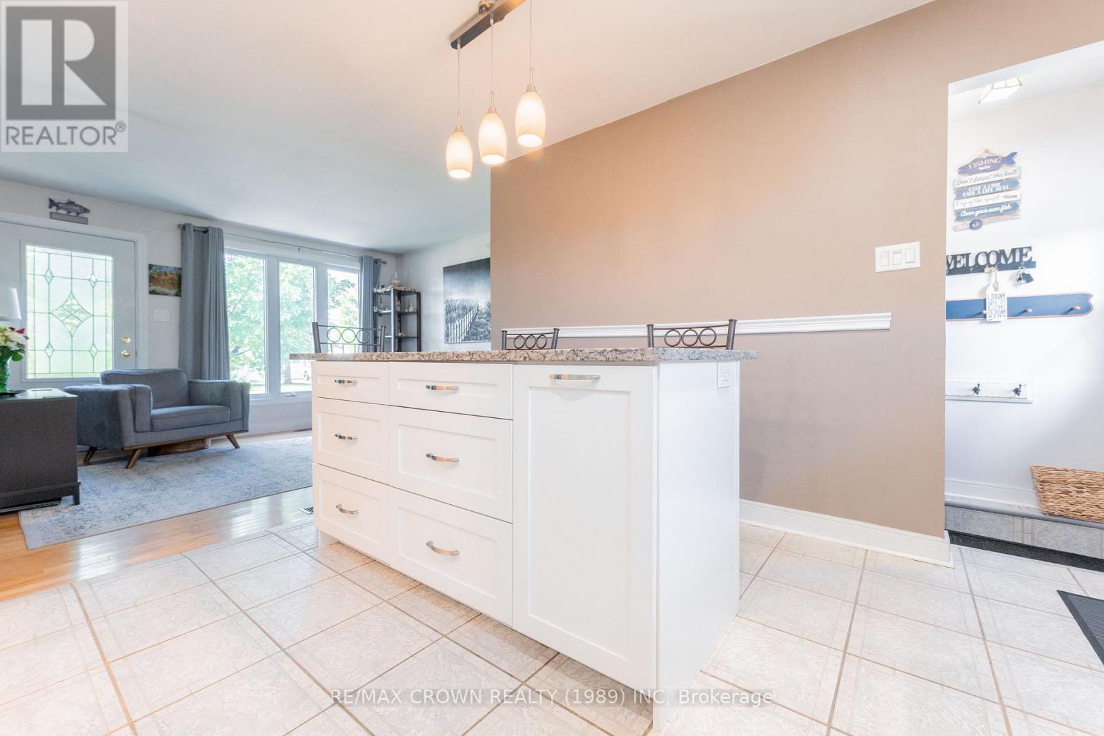 30 HAZEL STREET - Image 11