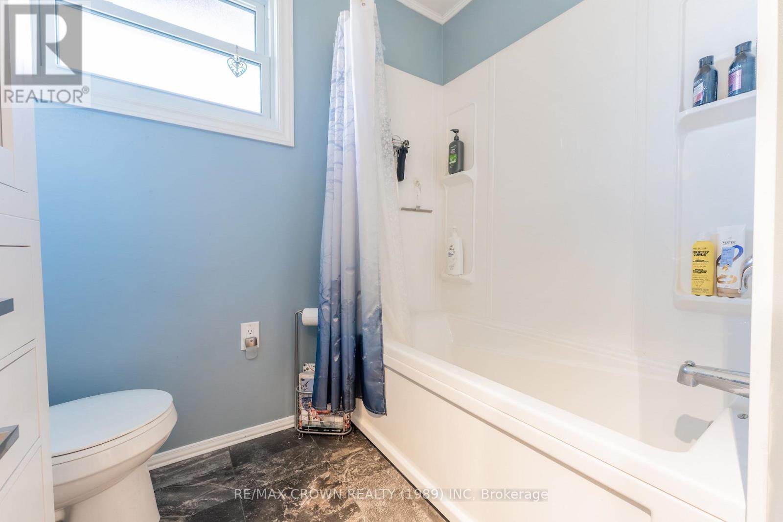 30 HAZEL STREET - Image 20