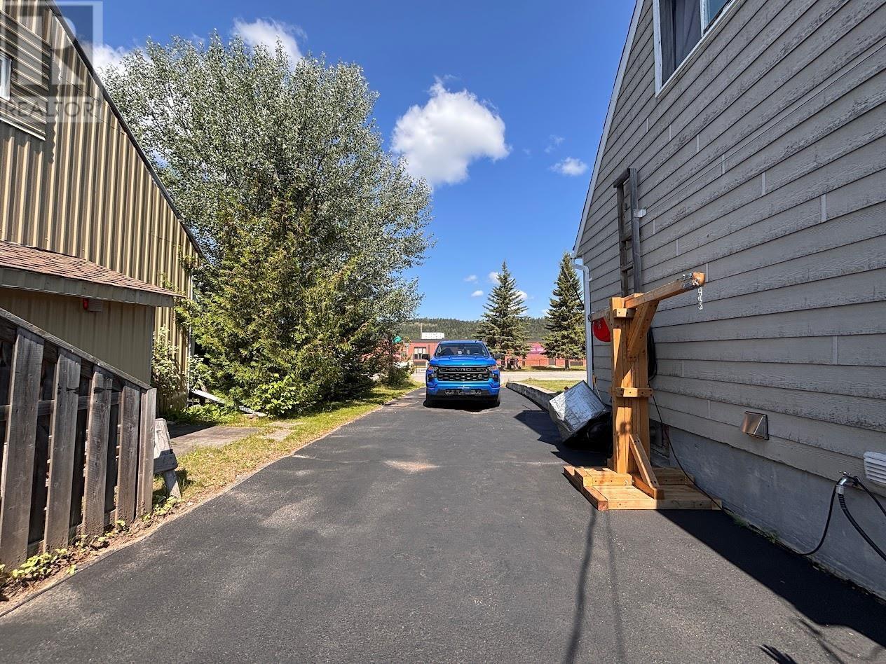 16 Wenonah DR - 29