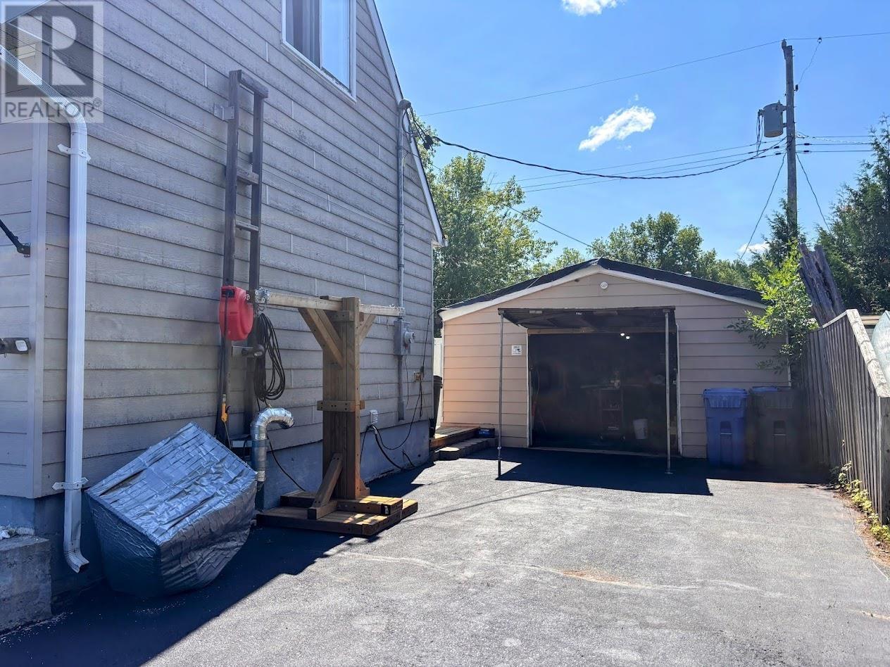 16 Wenonah DR - 26