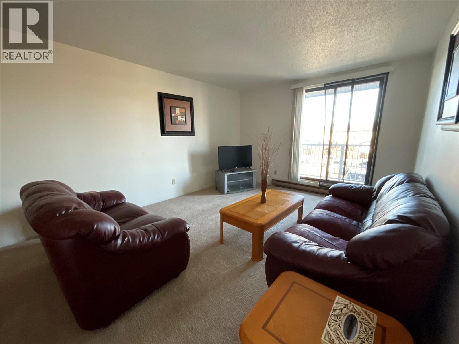 #202 212 Spieker Avenue - 5