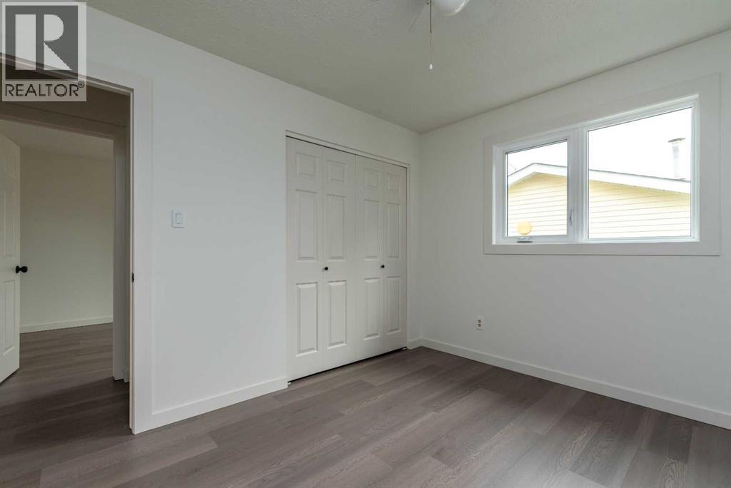 4821 48 Street - Image 12