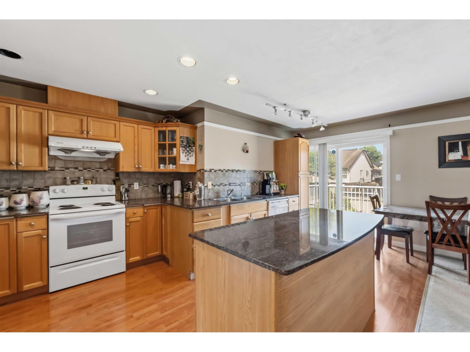 3588 CRESTVIEW AVENUE, Abbotsford