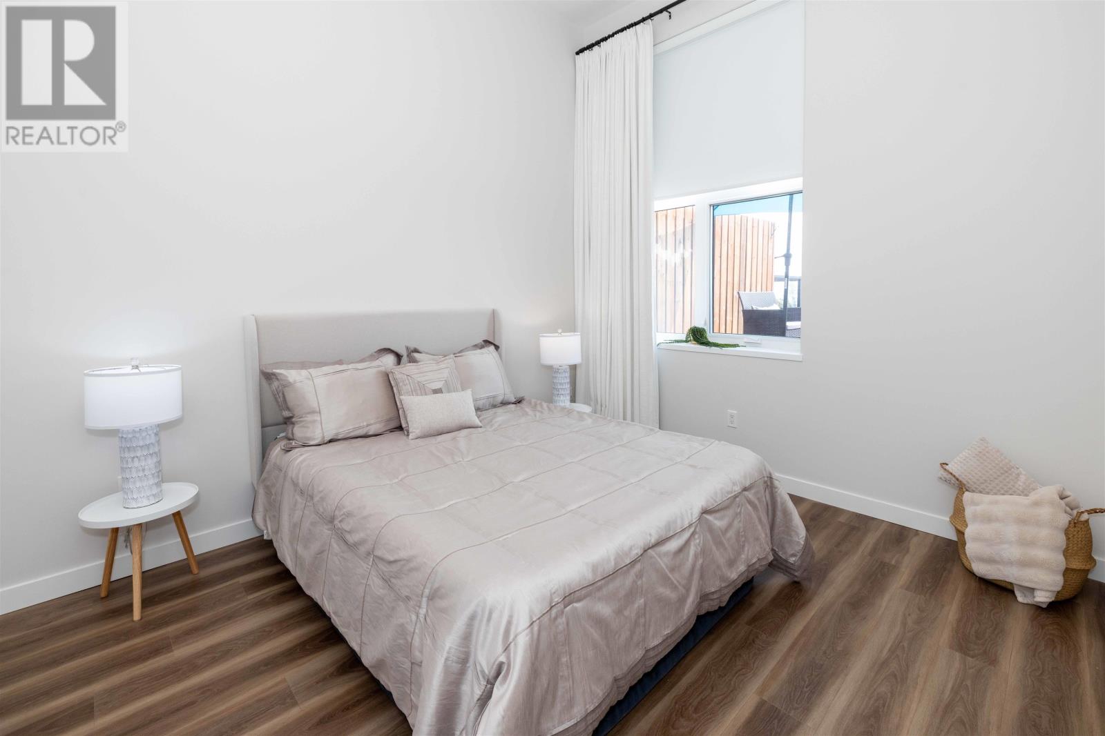3414 96 High ST N - 15