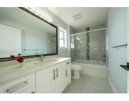 18070 67 Avenue, Surrey, BC V3S8C3 Photo 23