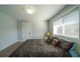 18070 67 Avenue, Surrey, BC V3S8C3 Photo 22