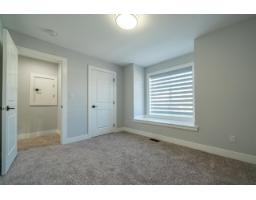 18070 67 Avenue, Surrey, BC V3S8C3 Photo 32