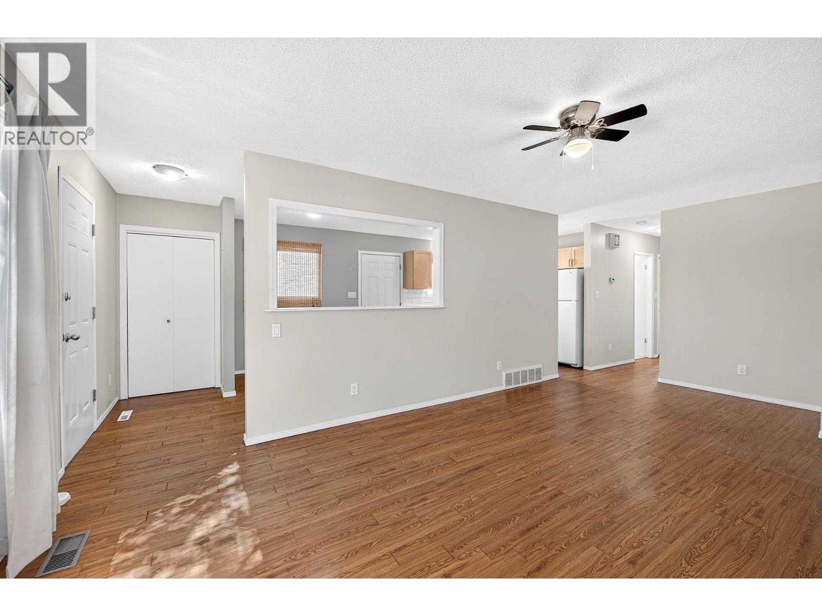 658 COURTENAY Crescent - 5