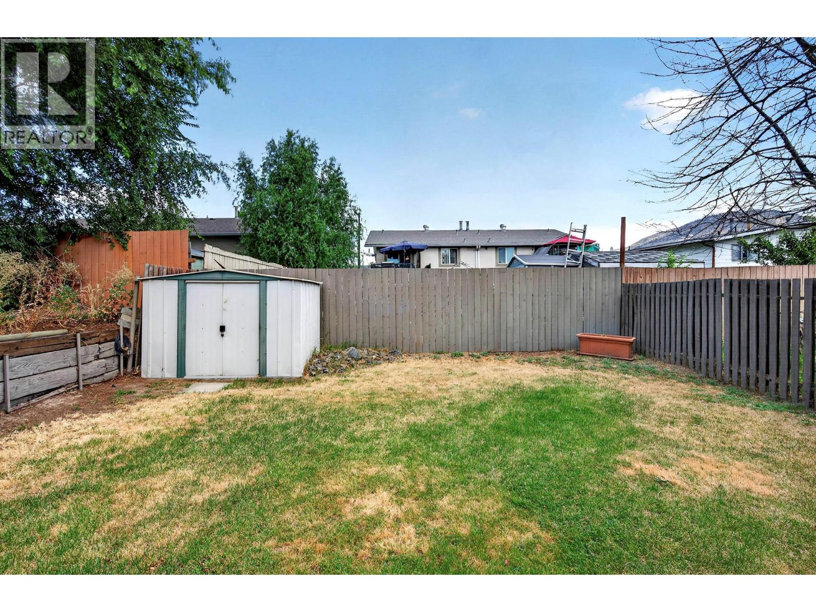 658 COURTENAY Crescent - 32