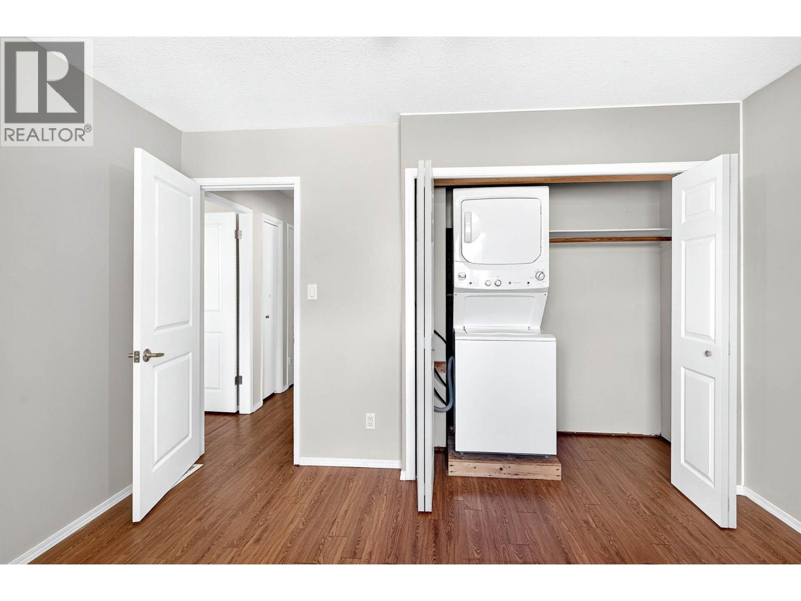 658 COURTENAY Crescent - 13