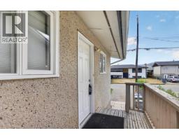 658 Courtenay Crescent, Kamloops, BC V2B1Z6 Photo 16