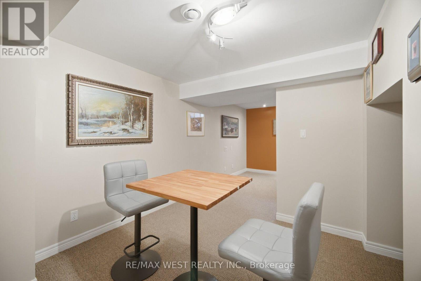 27 NORMA CRESCENT - 27