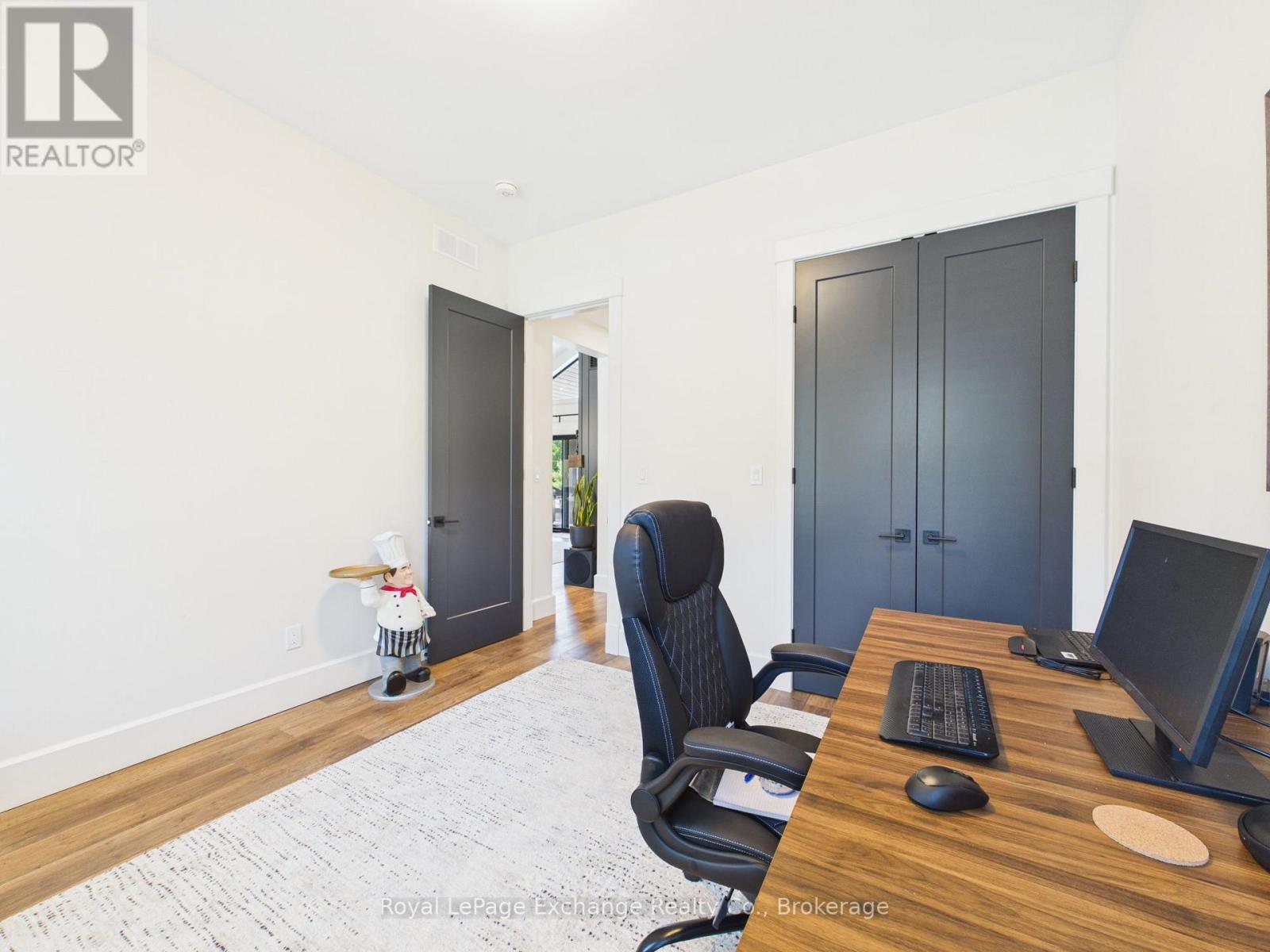 13 ROBBIE LANE - Image 10