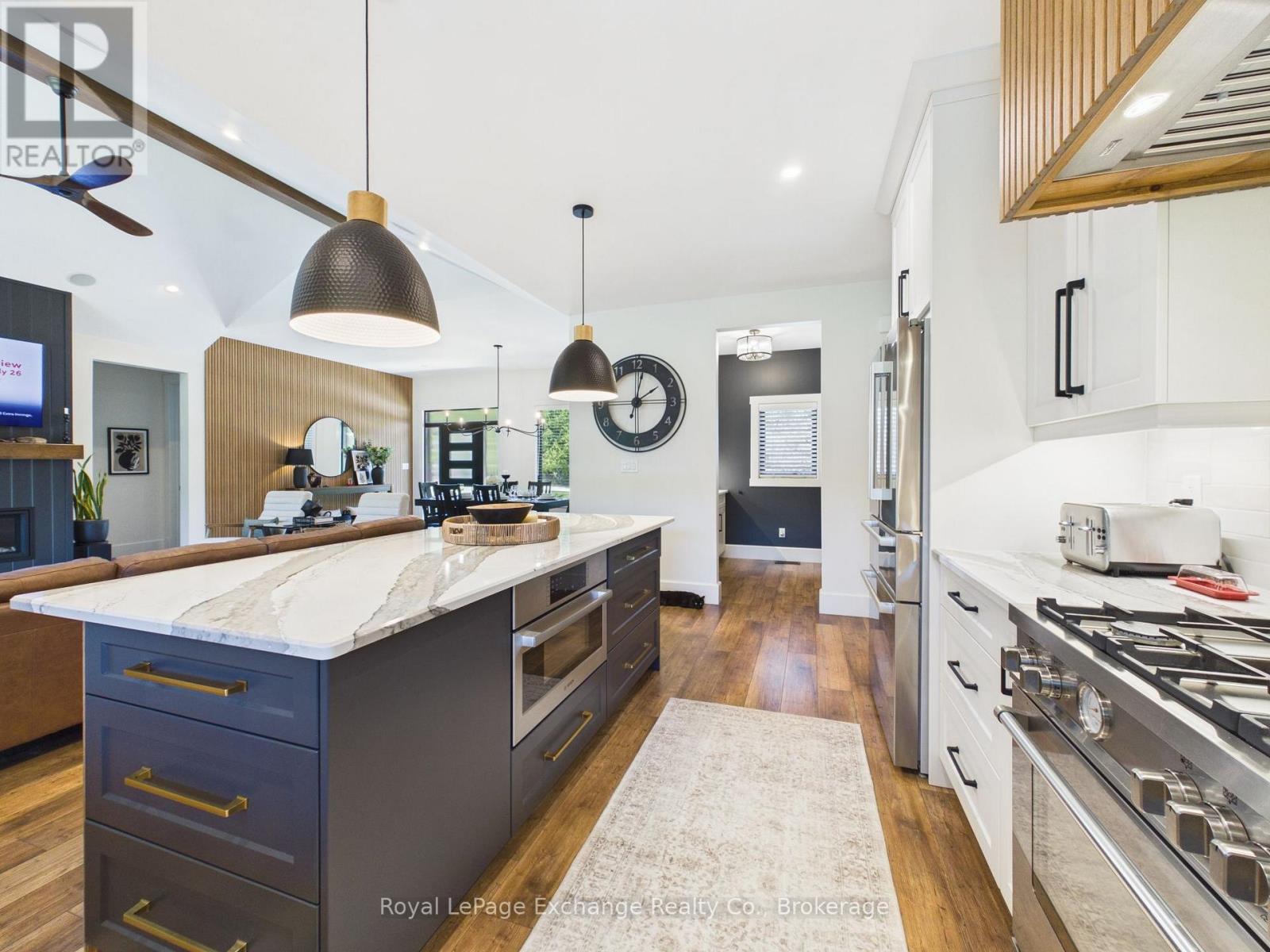 13 ROBBIE LANE - Image 14