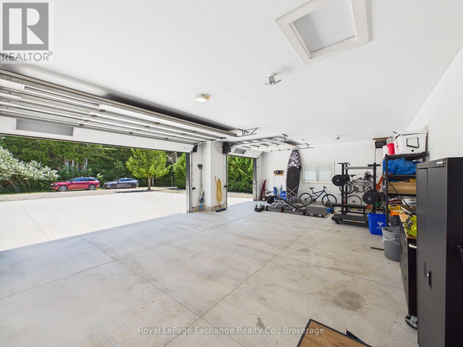 13 ROBBIE LANE - Image 23
