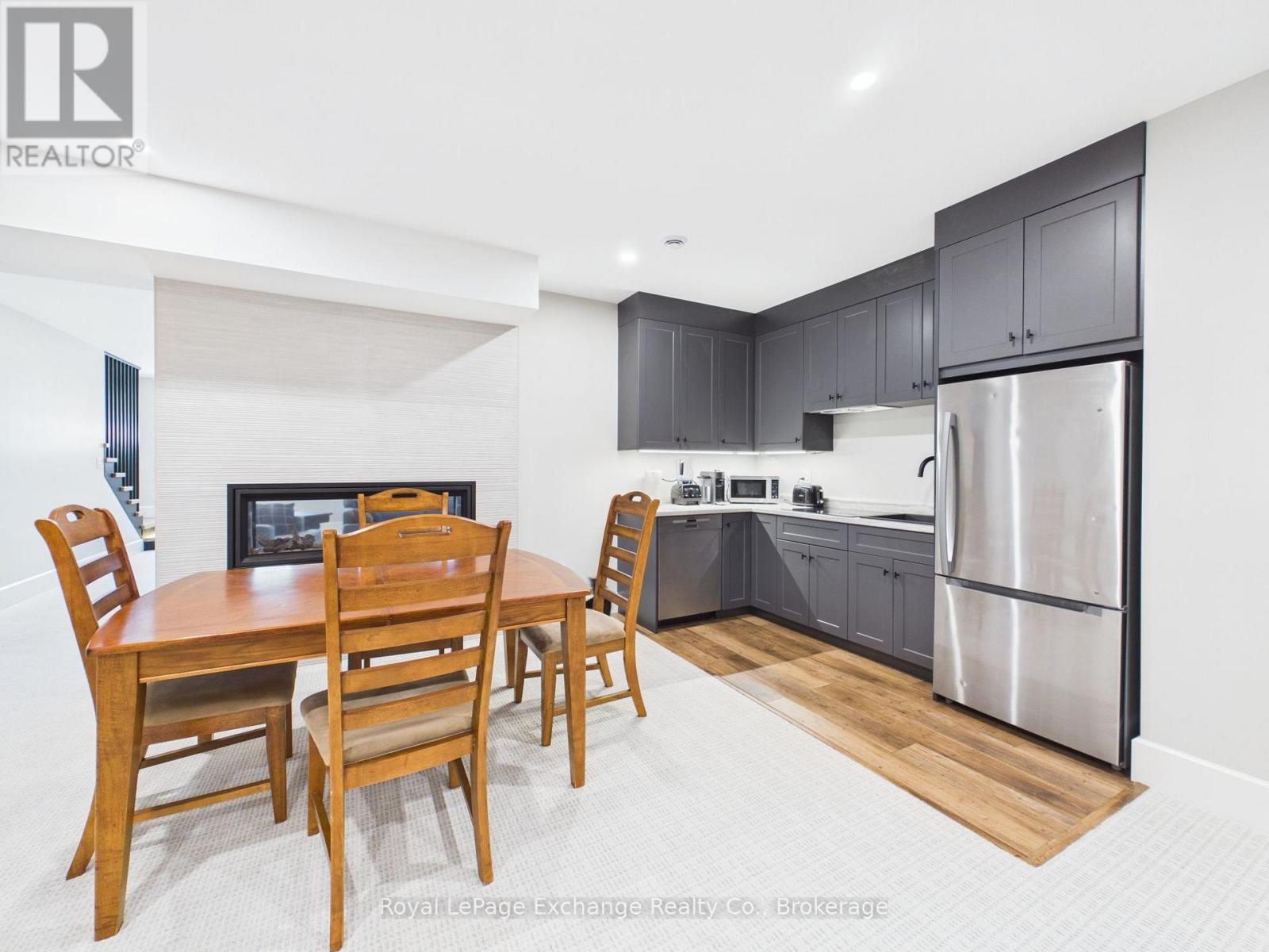 13 ROBBIE LANE - Image 28