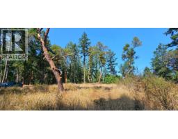 131 Rainforest Rd, Salt Spring, BC V8K1S4 Photo 10