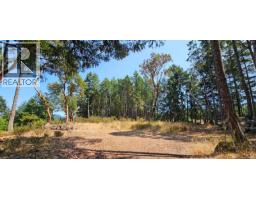 131 Rainforest Rd, Salt Spring, BC V8K1S4 Photo 9