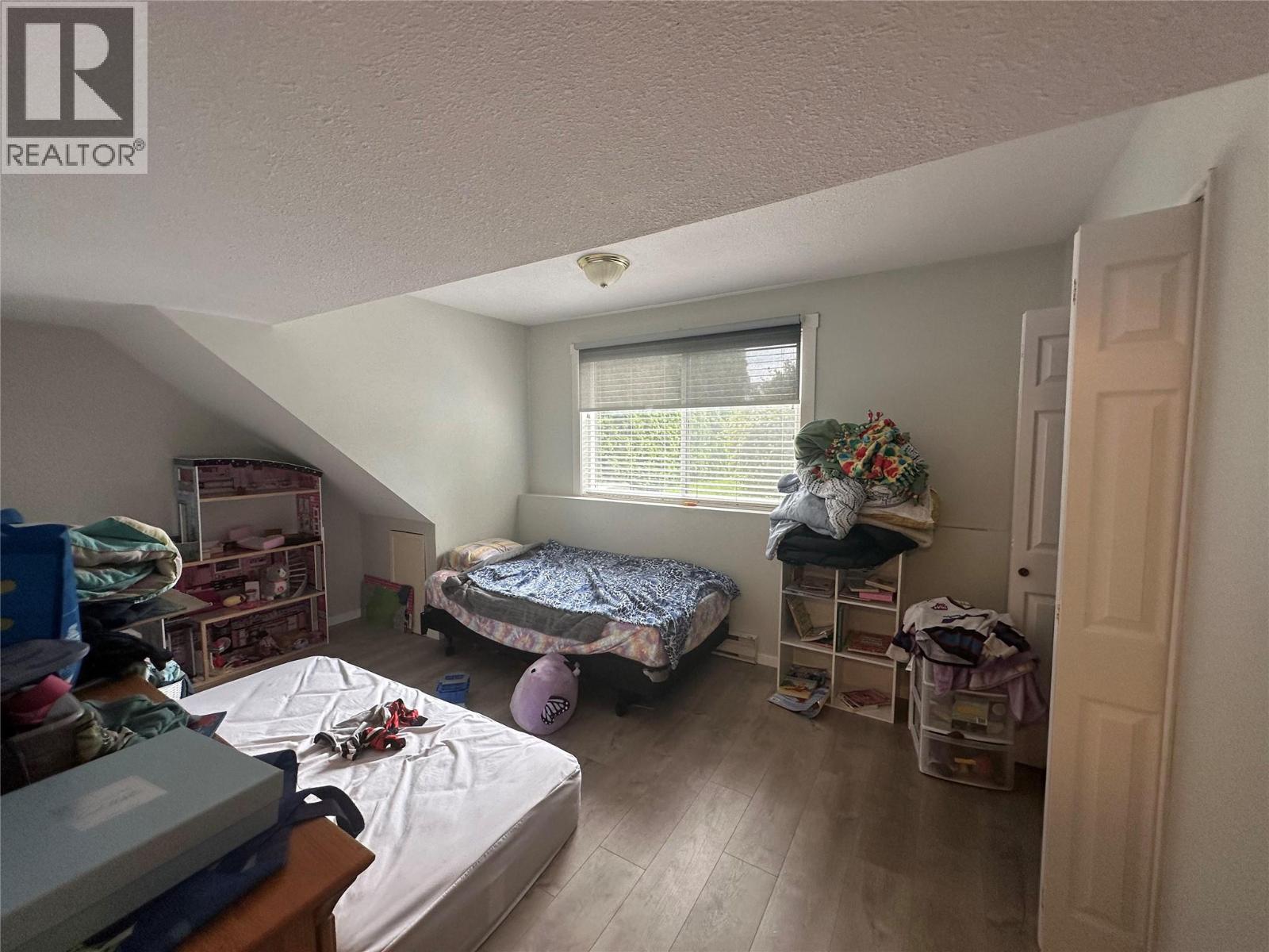 432 Wardlaw Avenue - 22