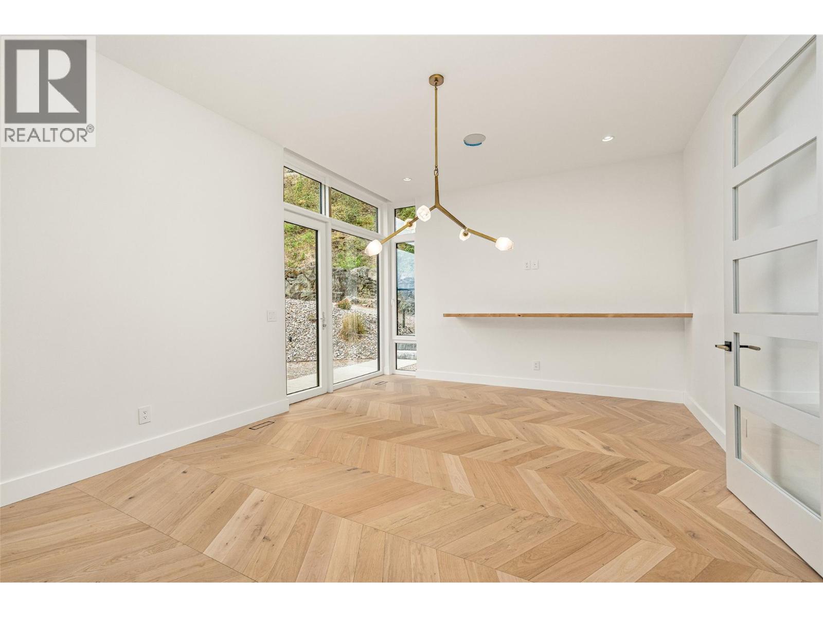  2843 Lakeridge Road, West Kelowna