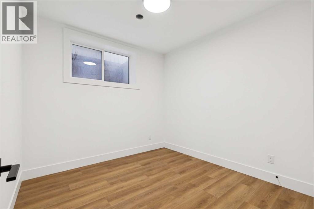 2607 5 Avenue NW - 43