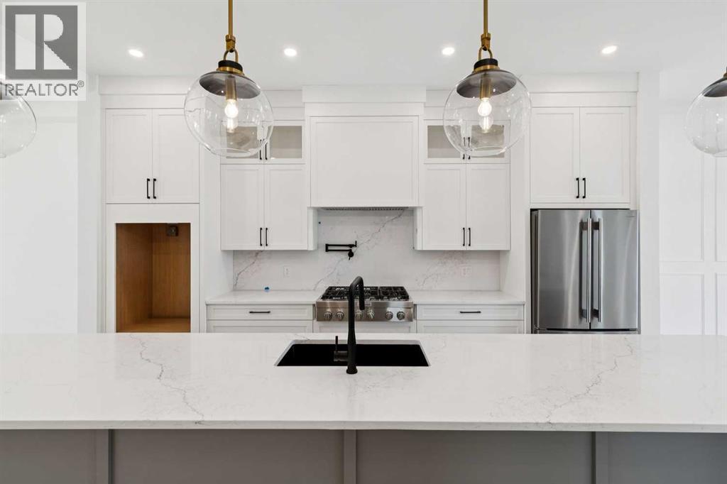 2607 5 Avenue NW - 37
