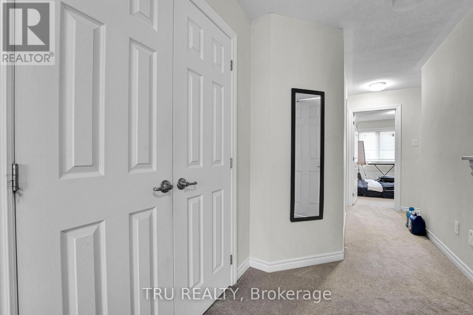 71 CASPIAN ROW - 18
