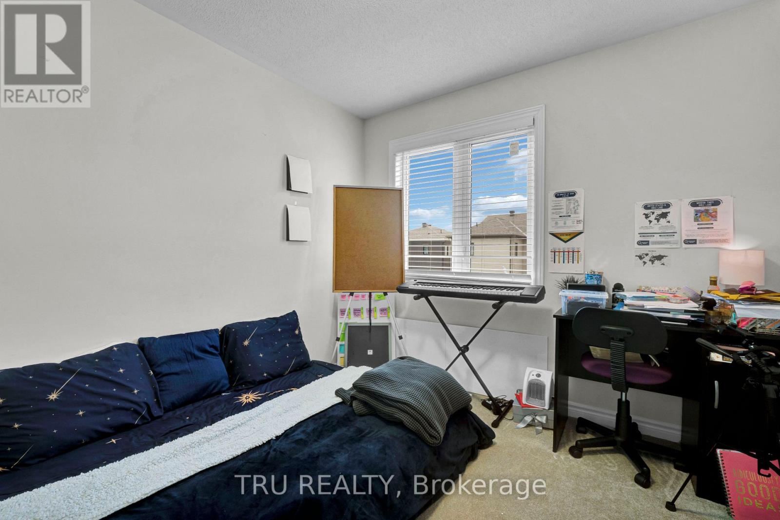 71 CASPIAN ROW - 22